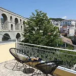 Under The Aqueduct Boutique House *