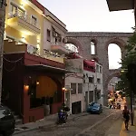 Under The Aqueduct Boutique House Apartman Kavála