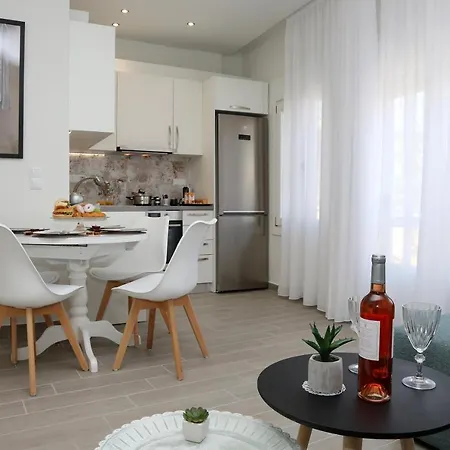 Under The Aqueduct Boutique House
