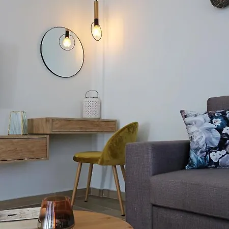 Under The Aqueduct Boutique House Apartament