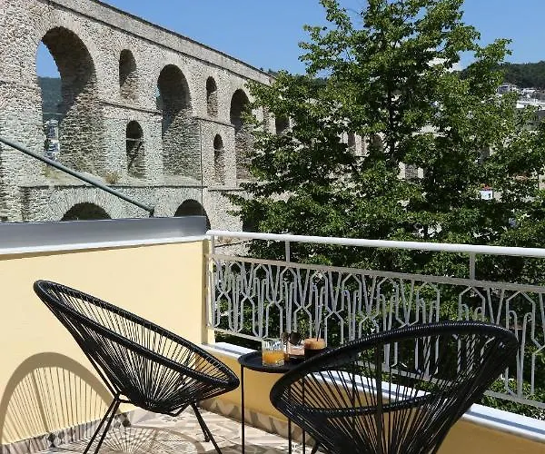 Under The Aqueduct Boutique House Apartament