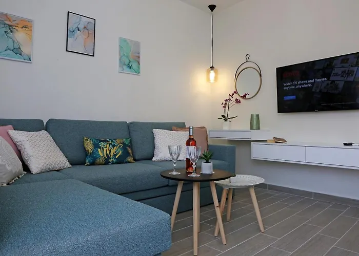 Under The Aqueduct Boutique House Apartament *