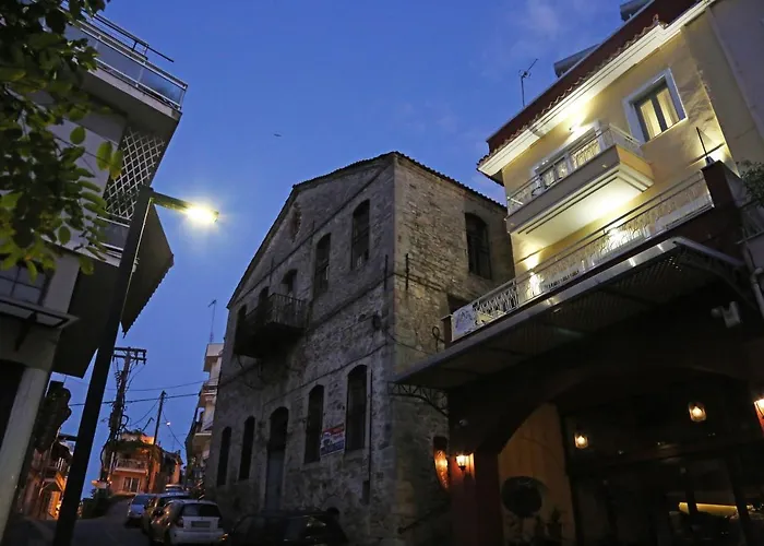 Under The Aqueduct Boutique House *